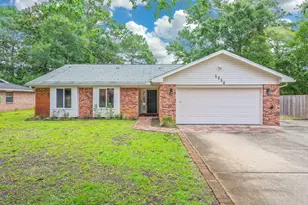1732 Bayshore Dr, Niceville, FL 32578 - Photo 1