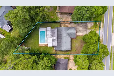 1732 Bayshore Drive, Niceville, FL 32578 - Photo 5