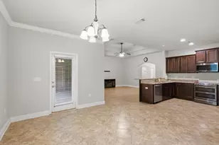 3561 Autumn Woods Dr, Crestview, FL 32539 - Photo 7