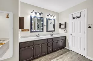 1068 Windmill Dr, Fort Walton Beach, FL 32547 - Photo 27