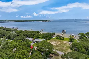 284 NE Beachview Dr, Fort Walton Beach, FL 32547 - Photo 45