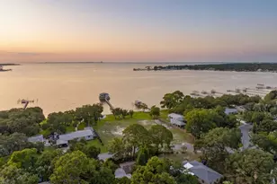 284 NE Beachview Dr, Fort Walton Beach, FL 32547 - Photo 55