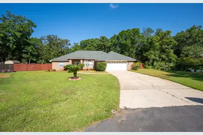 6900 Calle De Caballero, Navarre, FL 32566 - Photo 1