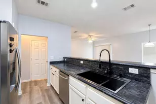 1014 Airport Rd, Destin, FL 32541 - Photo 9
