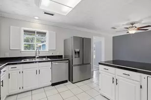 2216 Calle De Pizzaro, Navarre, FL 32566 - Photo 11