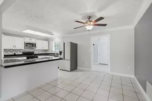 2216 Calle De Pizzaro, Navarre, FL 32566 - Photo 11
