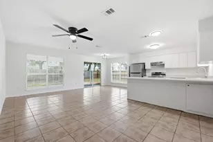 403B Yancey St, Fort Walton Beach, FL 32547 - Photo 9