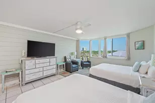 8817 S Thomas Dr, Panama City Beach, FL 32408 - Photo 5