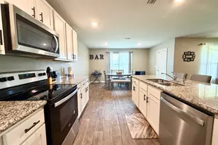 5560 Guinevere Ln, Milton, FL 32583 - Photo 9