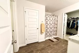 5560 Guinevere Ln, Milton, FL 32583 - Photo 15
