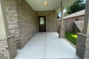 1578 Hickory St, Niceville, FL 32578 - Photo 5