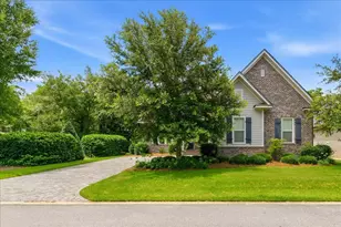 4404 Colleen Cove, Niceville, FL 32578 - Photo 3