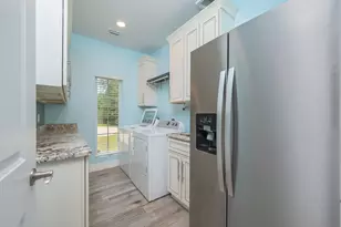 1732 St Mary's Bay Dr, Milton, FL 32583 - Photo 33