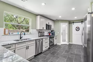 600 E Greenwood Cove, Niceville, FL 32578 - Photo 7