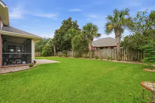 2005 Tampa Blvd, Navarre, FL 32566 - Photo 47