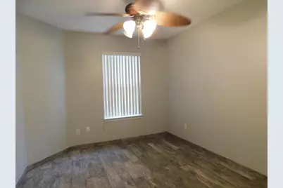 2975 Blue Pine Lane, Niceville, FL 32578 - Photo 15