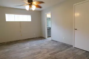 2975 Blue Pine Ln, Niceville, FL 32578 - Photo 11