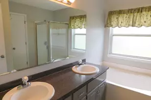 2975 Blue Pine Ln, Niceville, FL 32578 - Photo 13