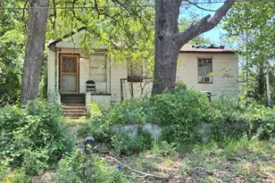 602 Dixie St, Crestview, FL 32536 - Photo 1