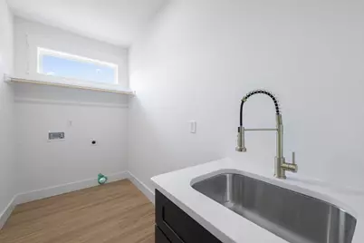 8302 Montalban Street, Navarre, FL 32566 - Photo 23