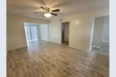 300 SW Miracle Strip Parkway #4B, Fort Walton Beach, FL 32548 - Photo 1