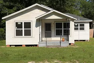 1346 N Pearl St, Crestview, FL 32536 - Photo 1