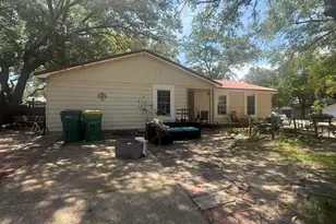 301 Goldenrod Ct, Niceville, FL 32578 - Photo 1