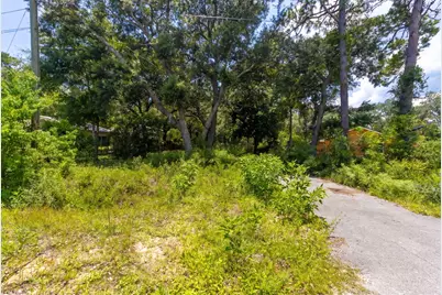 16 Crestview Street, Niceville, FL 32578 - Photo 9