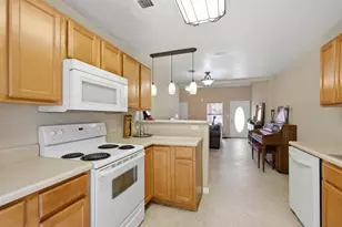 1014 Airport Rd, Destin, FL 32541 - Photo 9
