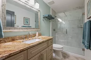 201 Yacht Club Dr, Niceville, FL 32578 - Photo 29