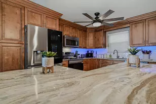 218 SW Miracle Strip Pkwy, Fort Walton Beach, FL 32548 - Photo 5