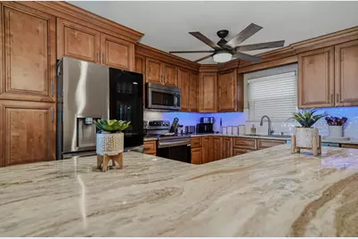 218 SW Miracle Strip Parkway #UNIT F, Fort Walton Beach, FL 32548 - Photo 15