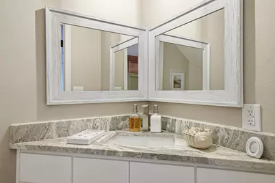 218 SW Miracle Strip Parkway #UNIT F, Fort Walton Beach, FL 32548 - Photo 43