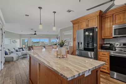 218 SW Miracle Strip Parkway #UNIT F, Fort Walton Beach, FL 32548 - Photo 23