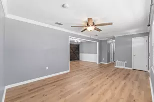 1309 Valley Rd, Crestview, FL 32539 - Photo 9