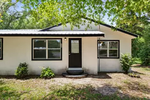 668 Wrights Creek Rd, Caryville, FL 32427 - Photo 3