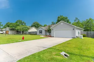 1154 Oakwood Lakes Blvd, Defuniak Springs, FL 32433 - Photo 11