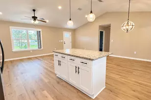 1154 Oakwood Lakes Blvd, Defuniak Springs, FL 32433 - Photo 15