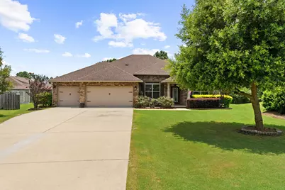 300 Brighton Cove, Freeport, FL 32439 - Photo 1