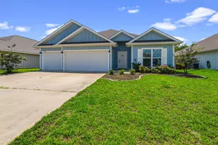 724 Quintana St, Crestview, FL 32539 - Photo 1