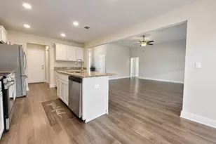 2609 Prominence Ln, Crestview, FL 32536 - Photo 9