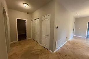 2457 S Lakeview Dr, Crestview, FL 32536 - Photo 7