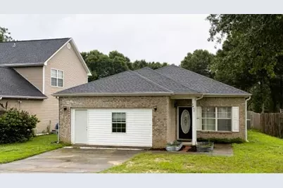 2457 S Lakeview Drive, Crestview, FL 32536 - Photo 1