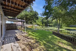 109 Crystal Lake Ln, Valparaiso, FL 32580 - Photo 29