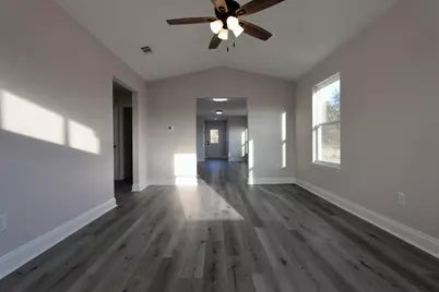 5437 Bayleaf Drive, Crestview, FL 32539 - Photo 5