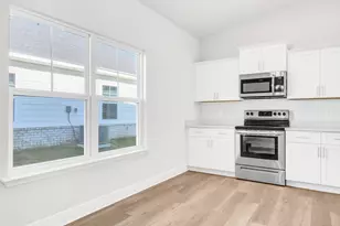 126 Riverwalk Cir, Freeport, FL 32439 - Photo 9