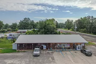 3612 Washington St, Chipley, FL 32428 - Photo 1