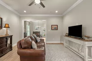 160 Hydrangea Blvd, Freeport, FL 32439 - Photo 5