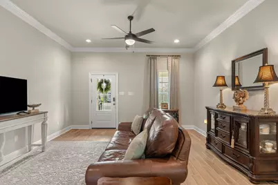 160 Hydrangea Boulevard, Freeport, FL 32439 - Photo 7