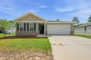 136 Pfitzer Ct, Defuniak Springs, FL 32433 - Photo 1